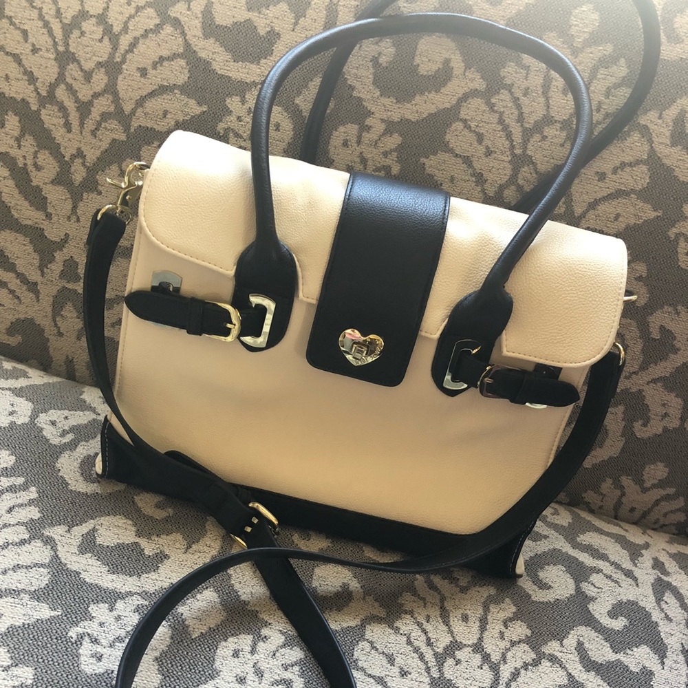 White and black Betsey Johnson handbag